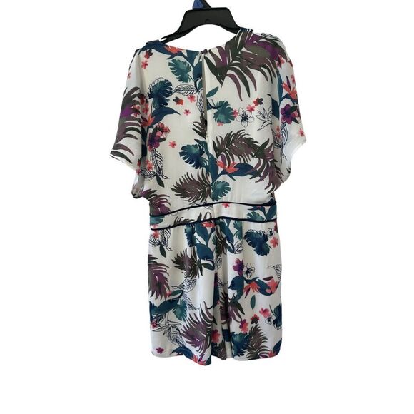 Adelyn Rae Women's Hawaiian Leaf Print V-Neck Fully Lined Romper Size Small - Picture 6 of 7